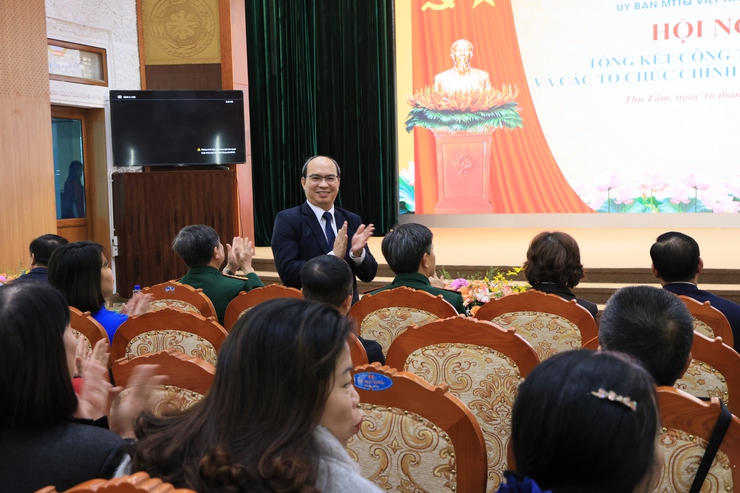 UBMTTQ Việt Nam xã Thư Lâm Tổng kết công tác Mặt trận và các tổ chức chính trị xã hội, công tác vận động ủng hộ đồng bào bị bão lũ; quỹ vì người nghèo và Mô hình dân vận khéo năm 2025.- Ảnh 5.