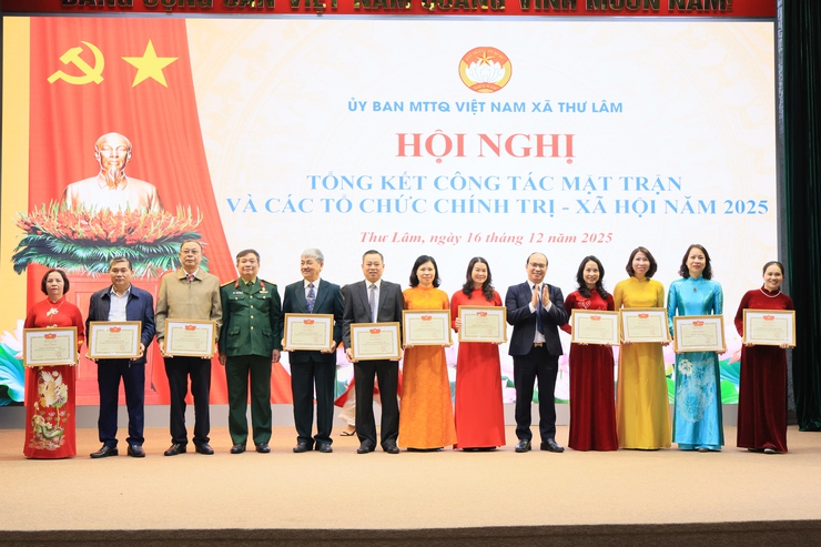 UBMTTQ Việt Nam xã Thư Lâm Tổng kết công tác Mặt trận và các tổ chức chính trị xã hội, công tác vận động ủng hộ đồng bào bị bão lũ; quỹ vì người nghèo và Mô hình dân vận khéo năm 2025.- Ảnh 22.