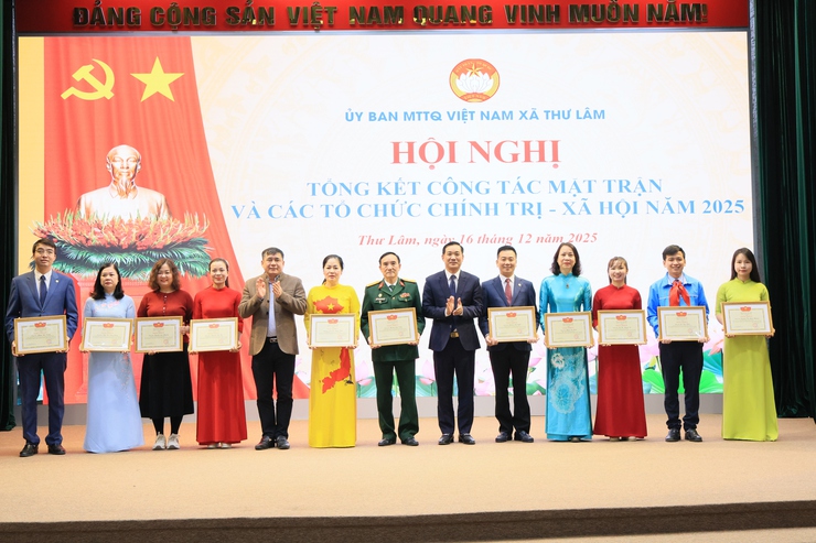 UBMTTQ Việt Nam xã Thư Lâm Tổng kết công tác Mặt trận và các tổ chức chính trị xã hội, công tác vận động ủng hộ đồng bào bị bão lũ; quỹ vì người nghèo và Mô hình dân vận khéo năm 2025.- Ảnh 24.