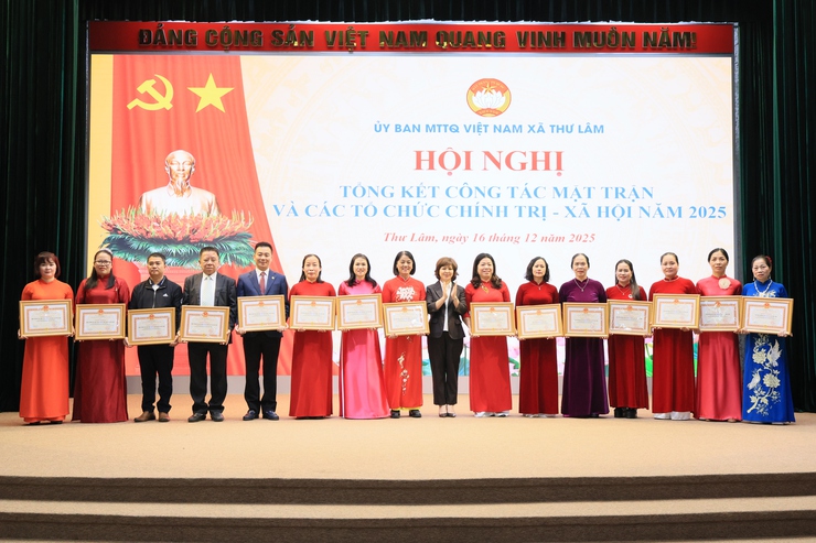 UBMTTQ Việt Nam xã Thư Lâm Tổng kết công tác Mặt trận và các tổ chức chính trị xã hội, công tác vận động ủng hộ đồng bào bị bão lũ; quỹ vì người nghèo và Mô hình dân vận khéo năm 2025.- Ảnh 25.