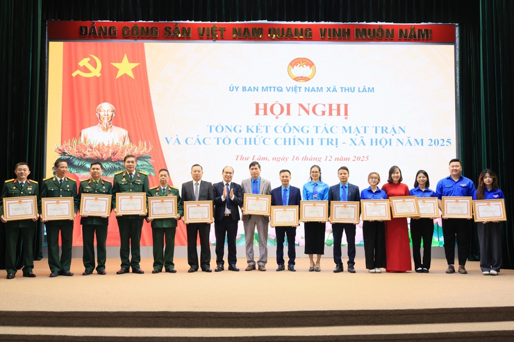 UBMTTQ Việt Nam xã Thư Lâm Tổng kết công tác Mặt trận và các tổ chức chính trị xã hội, công tác vận động ủng hộ đồng bào bị bão lũ; quỹ vì người nghèo và Mô hình dân vận khéo năm 2025.- Ảnh 31.