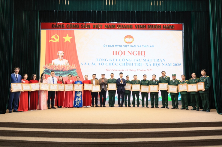 UBMTTQ Việt Nam xã Thư Lâm Tổng kết công tác Mặt trận và các tổ chức chính trị xã hội, công tác vận động ủng hộ đồng bào bị bão lũ; quỹ vì người nghèo và Mô hình dân vận khéo năm 2025.- Ảnh 36.