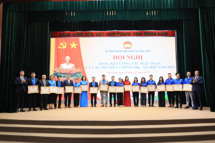 UBMTTQ Việt Nam xã Thư Lâm Tổng kết công tác Mặt trận và các tổ chức chính trị xã hội, công tác vận động ủng hộ đồng bào bị bão lũ; quỹ vì người nghèo và Mô hình dân vận khéo năm 2025.- Ảnh 37.