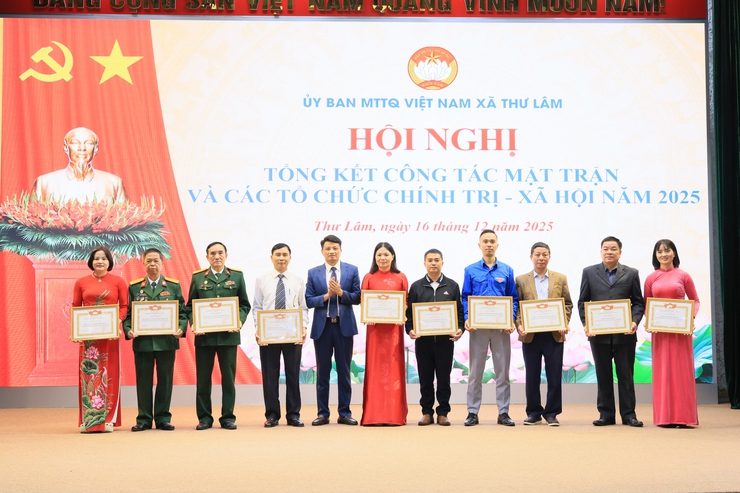 UBMTTQ Việt Nam xã Thư Lâm Tổng kết công tác Mặt trận và các tổ chức chính trị xã hội, công tác vận động ủng hộ đồng bào bị bão lũ; quỹ vì người nghèo và Mô hình dân vận khéo năm 2025.- Ảnh 39.