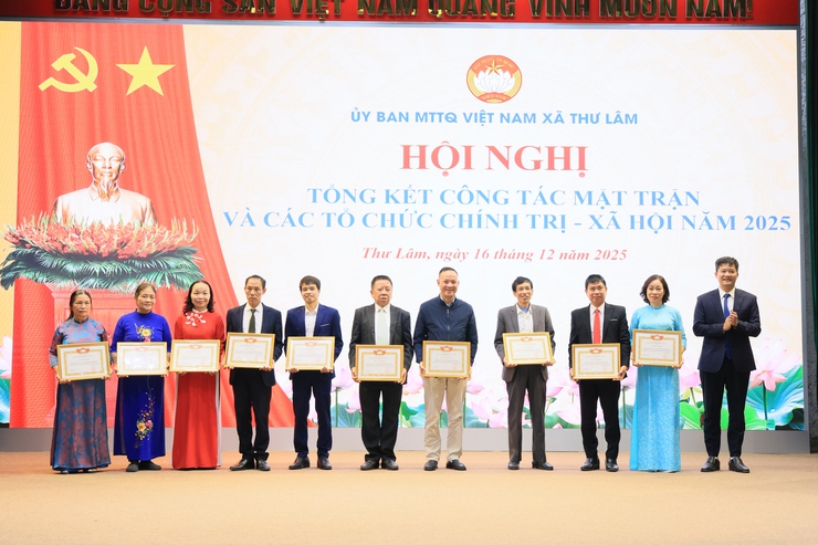 UBMTTQ Việt Nam xã Thư Lâm Tổng kết công tác Mặt trận và các tổ chức chính trị xã hội, công tác vận động ủng hộ đồng bào bị bão lũ; quỹ vì người nghèo và Mô hình dân vận khéo năm 2025.- Ảnh 41.