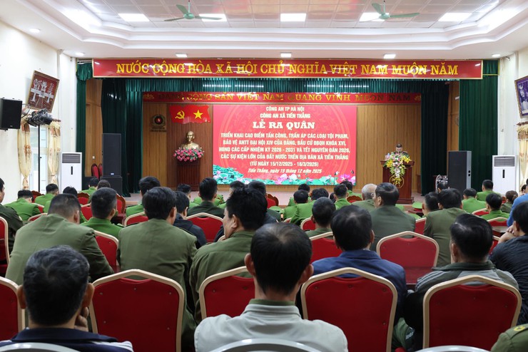 Công an xã Tiến Thắng ra quân tấn công, trấn áp tội phạm, bảo đảm an ninh, trật tự- Ảnh 1.