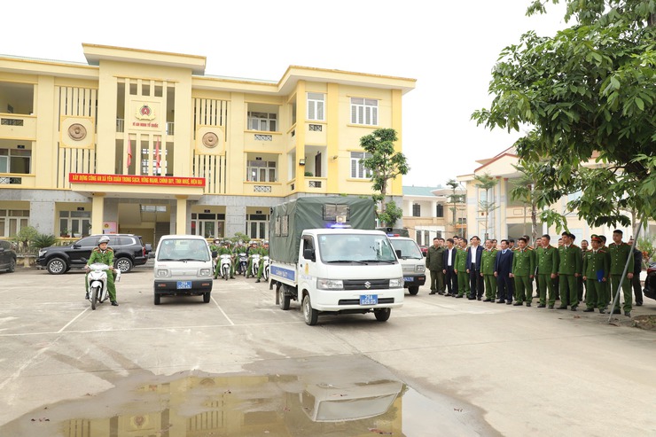 Công an xã Yên Xuân ra quân cao điểm đấu tranh, trấn áp tội phạm bảo vệ các sự kiện chính trị trọng đại- Ảnh 6.