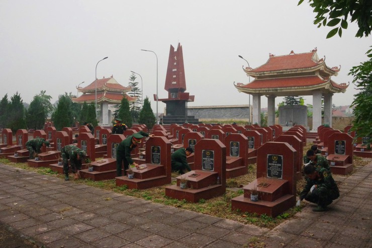Trường Trung cấp Kỹ thuật Công binh kiểm tra hoạt động hành quân dã ngoại làm công tác dân vận, đợt 2 năm 2025 tại Thôn Vật Lại 3, Xã Vật Lại- Ảnh 5.