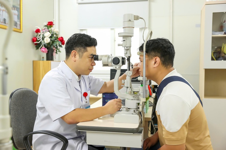 Không chủ quan với viêm kết mạc dị ứng- Ảnh 1.