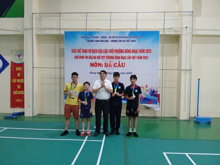 GIẢI ĐÁ CẦU ĐẠI HỘI TDTT PHƯỜNG ĐÔNG NGẠC LẦN THỨ I, NĂM 2025 DIỄN RA SÔI NỔI VÀ THÀNH CÔNG TỐT ĐẸP- Ảnh 10.