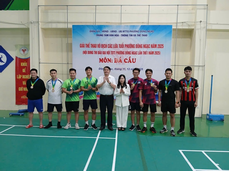 GIẢI ĐÁ CẦU ĐẠI HỘI TDTT PHƯỜNG ĐÔNG NGẠC LẦN THỨ I, NĂM 2025 DIỄN RA SÔI NỔI VÀ THÀNH CÔNG TỐT ĐẸP- Ảnh 13.
