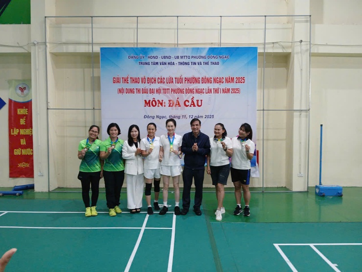 GIẢI ĐÁ CẦU ĐẠI HỘI TDTT PHƯỜNG ĐÔNG NGẠC LẦN THỨ I, NĂM 2025 DIỄN RA SÔI NỔI VÀ THÀNH CÔNG TỐT ĐẸP- Ảnh 17.