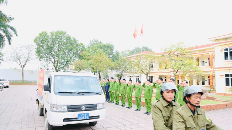 Công an xã Tam Hưng ra quân cao điểm tấn công, trấn áp tội phạm, quyết tâm giữ vững bình yên, bảo vệ tuyệt đối an toàn các sự kiện chính trị trọng đại của Đất nước- Ảnh 5.