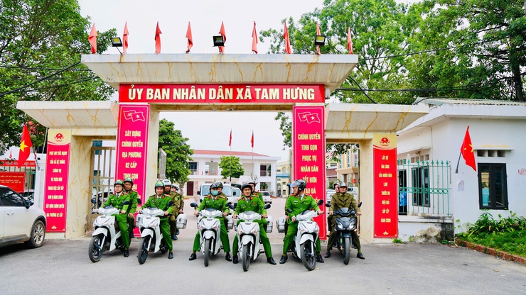 Công an xã Tam Hưng ra quân cao điểm tấn công, trấn áp tội phạm, quyết tâm giữ vững bình yên, bảo vệ tuyệt đối an toàn các sự kiện chính trị trọng đại của Đất nước- Ảnh 11.