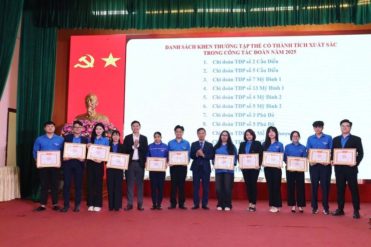 Hội nghị Tổng kết công tác Cựu chiến binh và Công tác Đoàn thanh niên năm 2025; phát động thi đua năm 2026
- Ảnh 11.