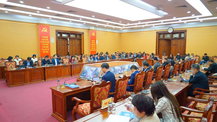 Đại biểu Quốc hội tiếp xúc cử tri sau Kỳ họp thứ 10, Quốc hội khóa XV- Ảnh 1.