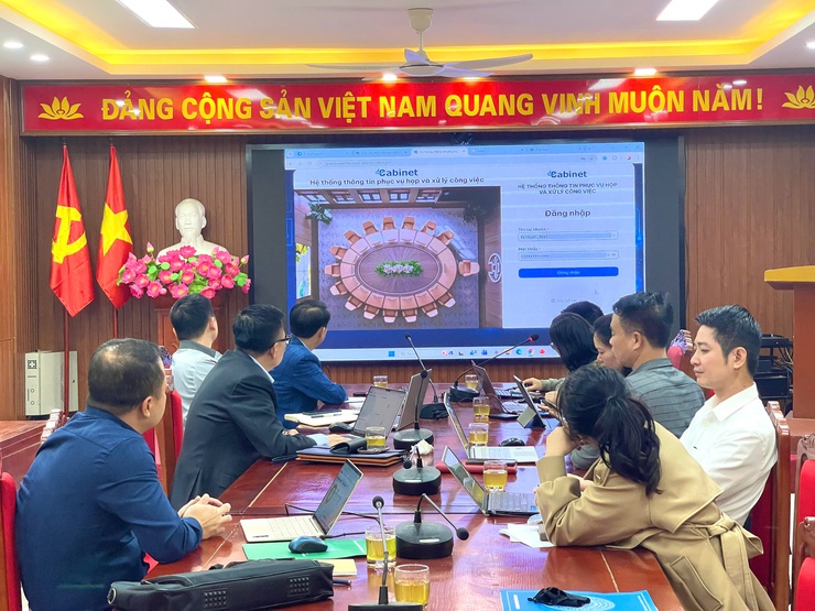 Xã Vĩnh Thanh tập huấn sử dụng phần mềm e-Cabinet- Ảnh 7.