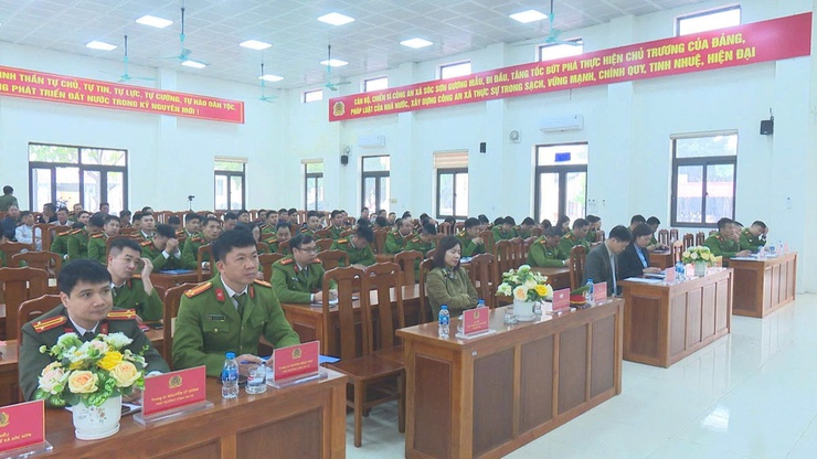 CÔNG AN XÃ SÓC SƠN TRIỂN KHAI RA QUÂN THỰC HIỆN CAO ĐIỂM TẤN CÔNG TRẤN ÁP TỘI PHẠM, BẢO ĐẢM AN NINH TRẬT TỰ- Ảnh 2.