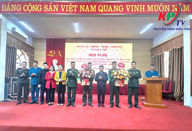 UBND xã Kiều Phú tổ chức Hội nghị đón Đơn vị Trung đoàn 102 và Tiểu đoàn 16, Sư đoàn 308, Quân đoàn 12 về làm công tác Dân vận đợt 2 năm 2025- Ảnh 1.