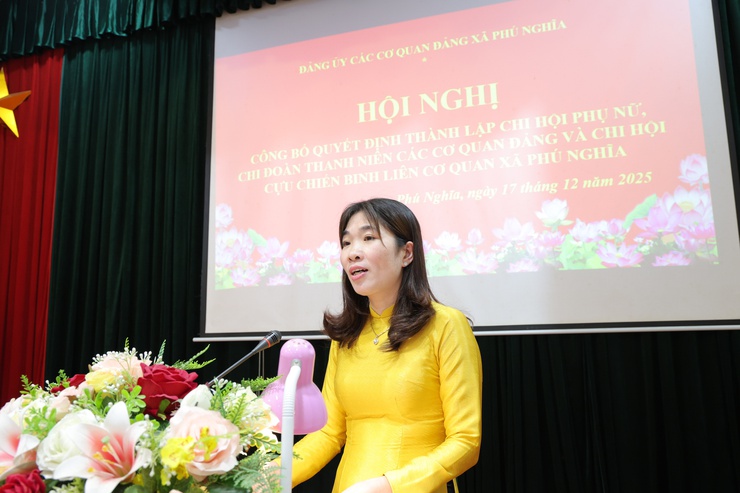 Đảng ủy các cơ quan Đảng xã Phú Nghĩa tổ chức Hội nghị công bố Quyết định thành lập Chi hội Phụ nữ, Chi đoàn Thanh niên, Chi hội Cựu chiến binh liên cơ quan xã- Ảnh 4.