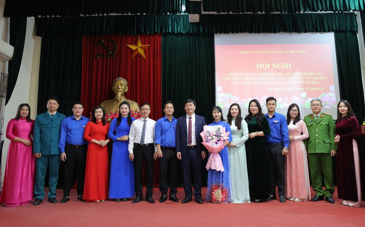 Đảng ủy các cơ quan Đảng xã Phú Nghĩa tổ chức Hội nghị công bố Quyết định thành lập Chi hội Phụ nữ, Chi đoàn Thanh niên, Chi hội Cựu chiến binh liên cơ quan xã- Ảnh 5.