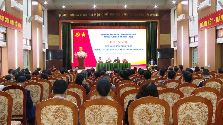 HỘI ĐỒNG NHÂN DÂN THÀNH PHỐ HÀ NỘI KHÓA XVI, NHIỆM KỲ 2021-2026 TỔ CHỨC HỘI NGHỊ TIẾP XÚC CỬ TRI SAU KỲ HỌP THƯỜNG LỆ CUỐI NĂM 2025 HĐND THÀNH PHỐ HÀ NỘI - Ảnh 1.