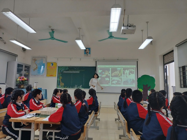 Giáo viên Trường tiểu học Duyên Hà và Tạ Hoàng Cơ đầu tư nghiêm túc, sáng tạo trong tiết dạy tại Hội thi giáo viên dạy giỏi cấp xã- Ảnh 5.