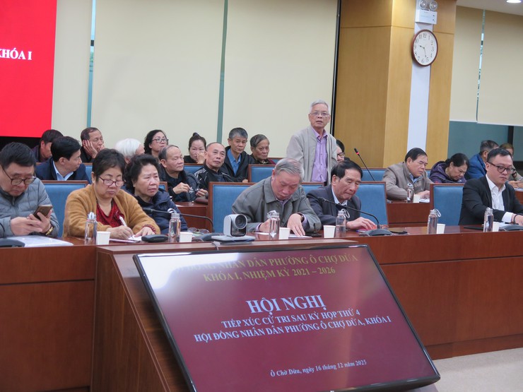 Hội nghị Tiếp xúc cử tri sau kỳ họp thứ 4 Hội đồng nhân dân Phường Ô Chợ Dừa khóa I- Ảnh 4.