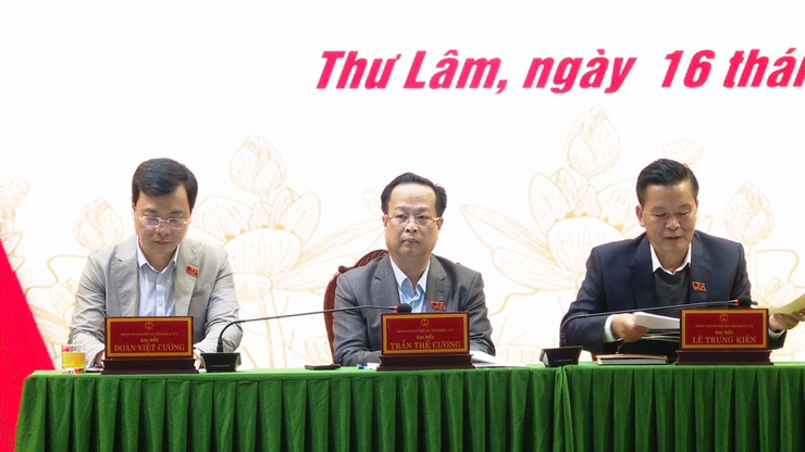 HỘI ĐỒNG NHÂN DÂN THÀNH PHỐ HÀ NỘI KHÓA XVI, NHIỆM KỲ 2021-2026 TỔ CHỨC HỘI NGHỊ TIẾP XÚC CỬ TRI SAU KỲ HỌP THƯỜNG LỆ CUỐI NĂM 2025 HĐND THÀNH PHỐ HÀ NỘI - Ảnh 6.