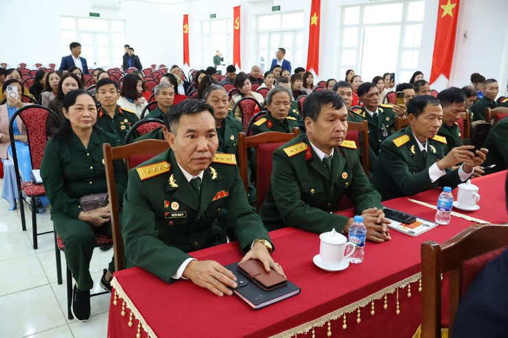 ỦY BAN MTTQ VIỆT NAM XÃ BA VÌ TỔ CHỨC HỘI NGHỊ TỔNG KẾT CÔNG TÁC NĂM 2025- Ảnh 3.