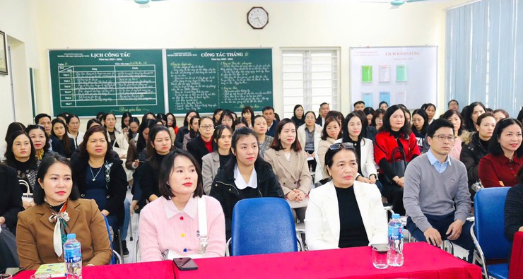 Trường Tiểu học Trần Quốc Toản tổ chức thành công chuyên đề cấp Thành phố môn Khoa học lớp 5 - Bài học STEM- Ảnh 2.