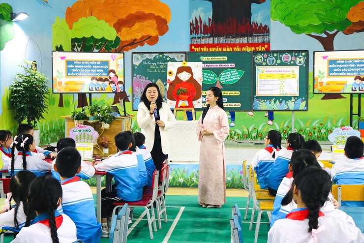 Trường Tiểu học Trần Quốc Toản tổ chức thành công chuyên đề cấp Thành phố môn Khoa học lớp 5 - Bài học STEM- Ảnh 4.