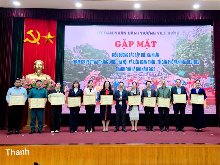 Hội nghị gặp mặt, biểu dương các tập thể, cá nhân tích cực tham gia Chương trình biểu diễn bảo tồn và phát huy nghệ thuật múa cổ truyền Thăng Long - Hà Nội năm 2025- Ảnh 8.