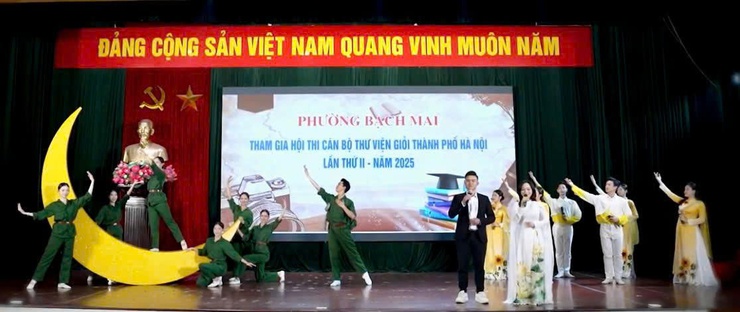 Đội thi phường Bạch Mai tham dự Hội thi Cán bộ thư viện giỏi thành phố Hà Nội lần thứ II năm 2025 - Ảnh 2.
