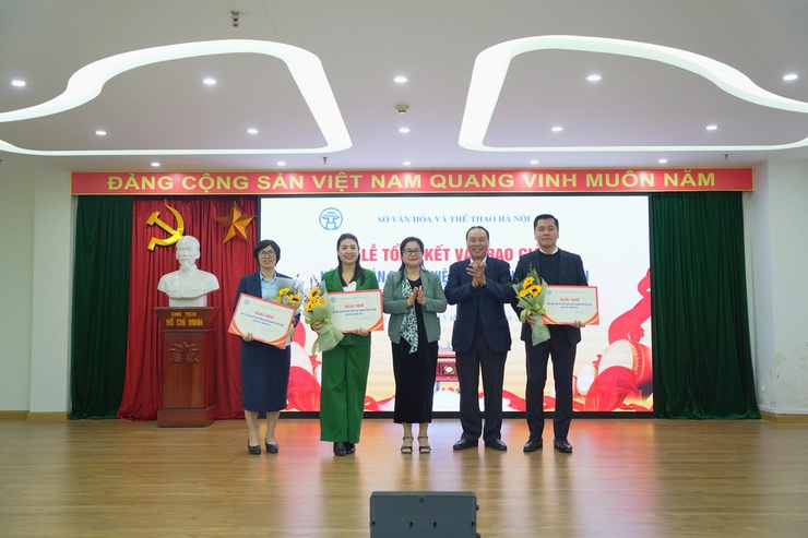 Đội thi phường Bạch Mai tham dự Hội thi Cán bộ thư viện giỏi thành phố Hà Nội lần thứ II năm 2025 - Ảnh 3.