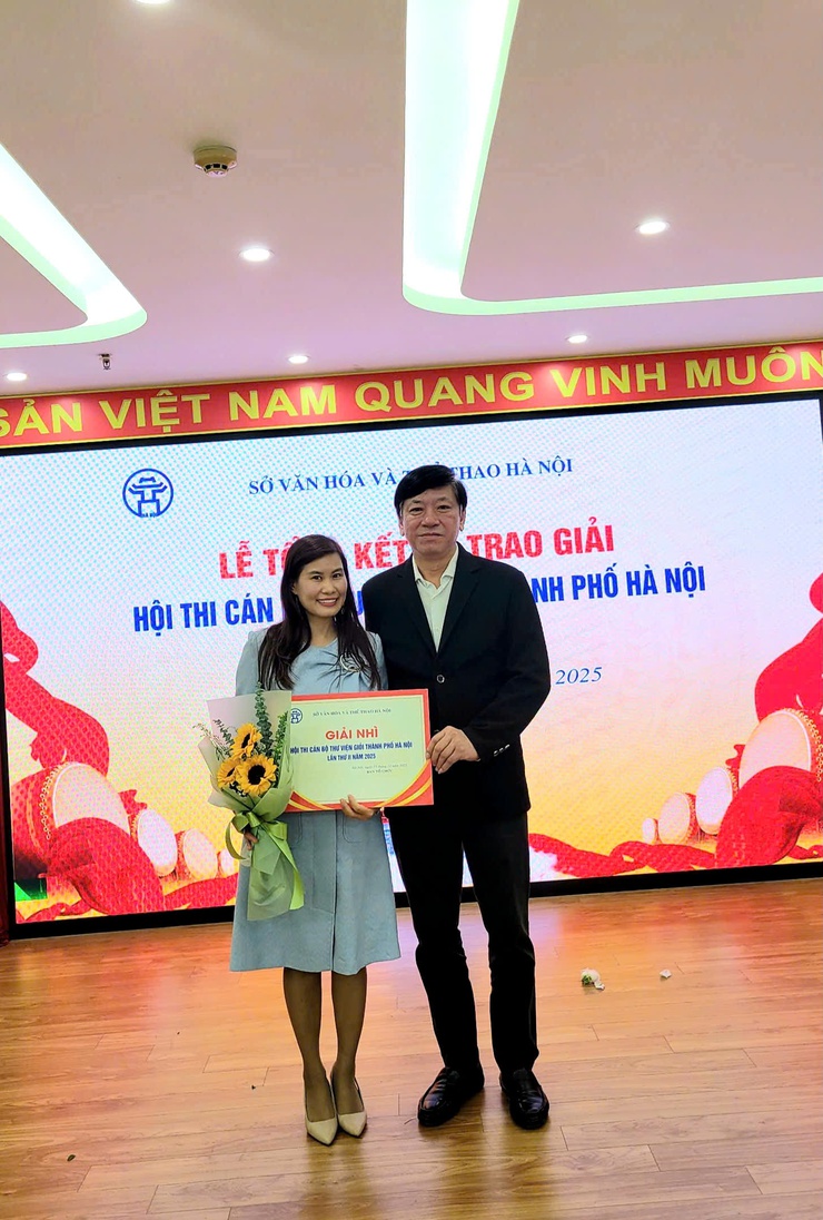 HỘI THI CÁN BỘ THƯ VIỆN GIỎI THÀNH PHỐ HÀ NỘI LẦN THỨ II NĂM 2025: TÔN VINH TRI THỨC VÀ BẢN LĨNH NGHỀ THƯ VIỆN- Ảnh 2.