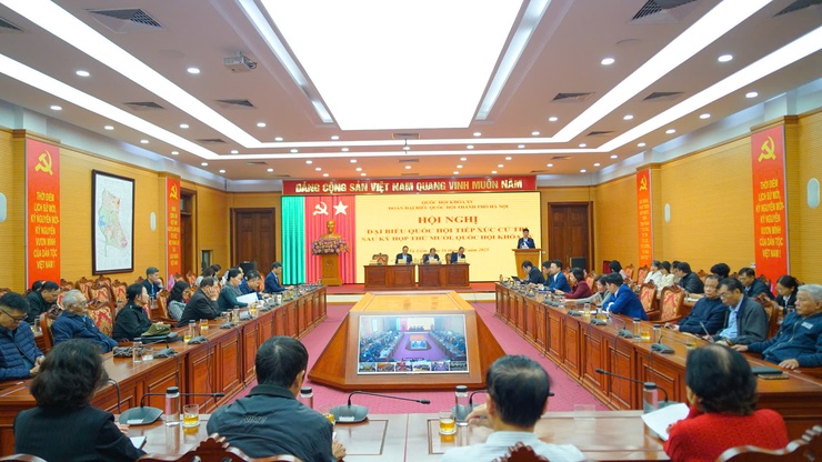 Đại biểu Quốc hội tiếp xúc cử tri sau Kỳ họp thứ 10, Quốc hội khóa XV- Ảnh 2.