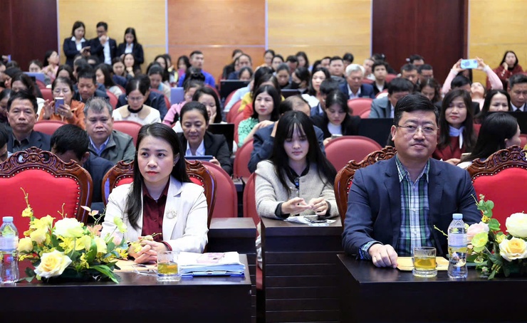 XÃ SÓC SƠN TRIỂN KHAI CHIẾN DỊCH HƯỚNG DẪN, HỖ TRỢ NGƯỜI DÂN TẠO VÀ SỬ DỤNG CHỨNG THƯ CHỮ KÝ SỐ TRÊN ỨNG DỤNG VNeID- Ảnh 1.