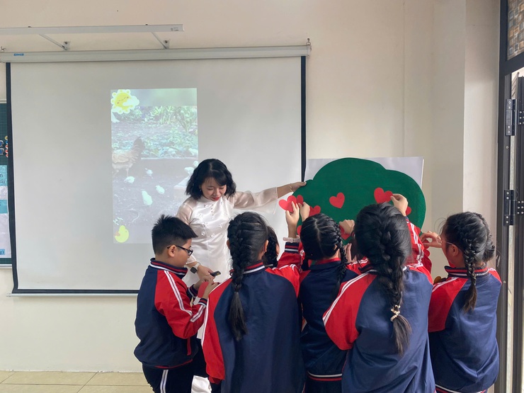 Giáo viên Trường tiểu học Duyên Hà và Tạ Hoàng Cơ đầu tư nghiêm túc, sáng tạo trong tiết dạy tại Hội thi giáo viên dạy giỏi cấp xã- Ảnh 6.