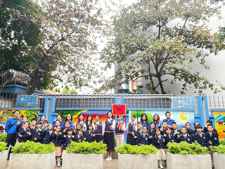 ĐOÀN TNCS HỒ CHÍ MINH PHƯỜNG KIM LIÊN KHÁNH THÀNH "TRANH TƯỜNG BÍCH HỌA" CHÀO MỪNG THÀNH CÔNG ĐẠI HỘI ĐẠI BIỂU ĐOÀN TNCS HỒ CHÍ MINH THÀNH PHỐ HÀ NỘI VÀ KỶ NIỆM 81 NĂM NGÀY THÀNH LẬP QUÂN ĐỘI NHÂN DÂN VIỆT NAM- Ảnh 8.