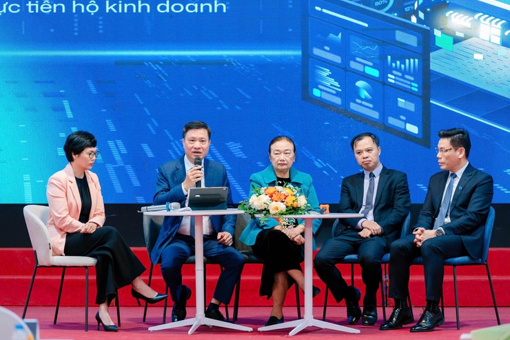 Chuyển đổi mô hình thuế cho hộ kinh doanh: Tháo gỡ “nút thắt” và kiến tạo lộ trình minh bạch- Ảnh 1.