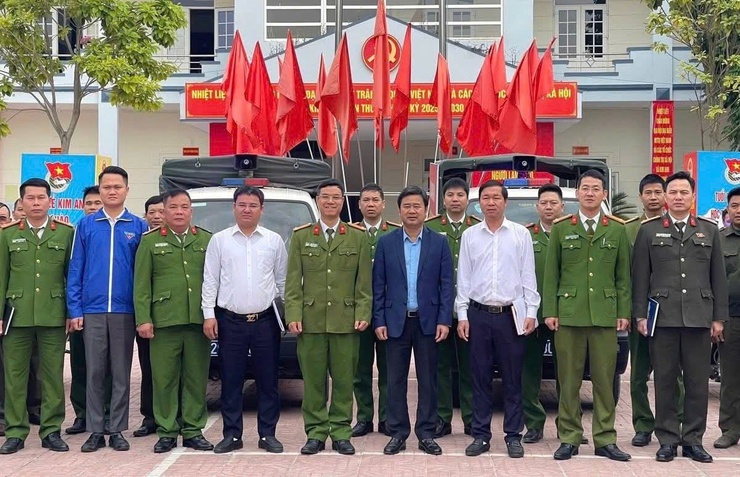 CÔNG AN XÃ KIM ANH RA QUÂN TRIỂN KHAI CAO ĐIỂM BẢO ĐẢM AN NINH, TRẬT TỰ CUỐI NĂM 2025 VÀ ĐẦU NĂM 2026.- Ảnh 5.