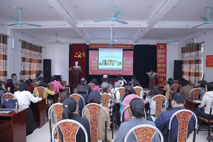 Hội nghị tập huấn công tác quản lý an toàn thực phẩm thức ăn đường phố, bếp ăn tập thể cho cán bộ cấp phường, xã.
- Ảnh 2.