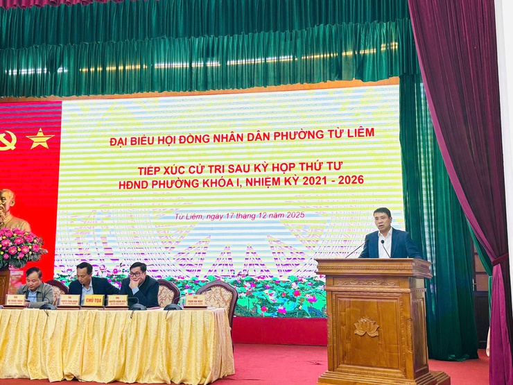 Đại biểu Hội đồng nhân dân phường Từ Liêm tiếp xúc cử tri sau Kỳ họp thường lệ cuối năm 2025- Ảnh 5.