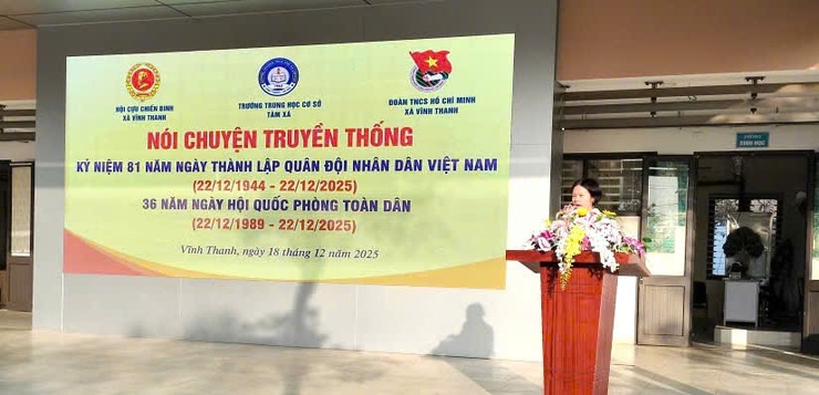 Hội CCB và Đoàn TN xã Vĩnh Thanh phối hợp với Trường Trung học cơ sở Tàm Xá tổ chức Hội nghị "Nói chuyện truyền thống nhân kỷ niệm 81 năm Ngày thành lập Quân đội Nhân dân Việt Nam"- Ảnh 1.