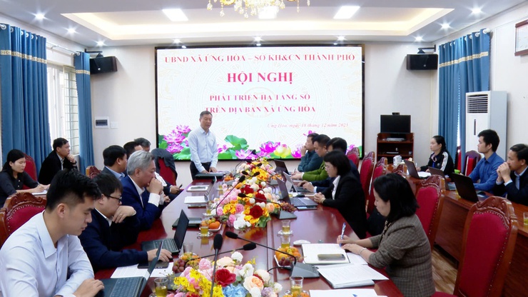 SỞ KHOA HỌC VÀ CÔNG NGHỆ THÀNH PHỐ HÀ NỘI LÀM VIỆC VỚI UBND XÃ ỨNG HÒA VỀ PHÁT TRIỂN HẠ TẦNG SỐ.- Ảnh 1.