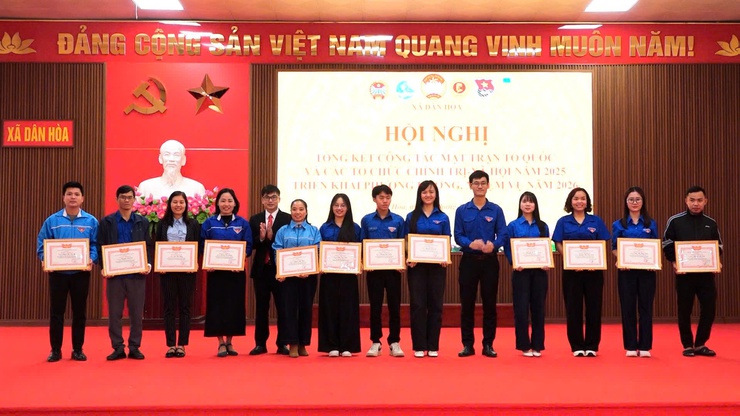 TỔNG KẾT CÔNG TÁC MTTQ VÀ CÁC TỔ CHỨC CHÍNH TRỊ – XÃ HỘI NĂM 2025
Đoàn kết – đổi mới – hướng mạnh về cơ sở, phục vụ Nhân dân
- Ảnh 18.
