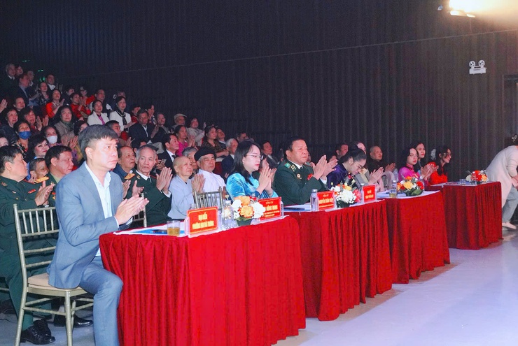 Hội nghị Tổng kết công tác Mặt trận Tổ quốc và các tổ chức chính trị - xã hội phường Hai Bà Trưng năm 2025.- Ảnh 2.