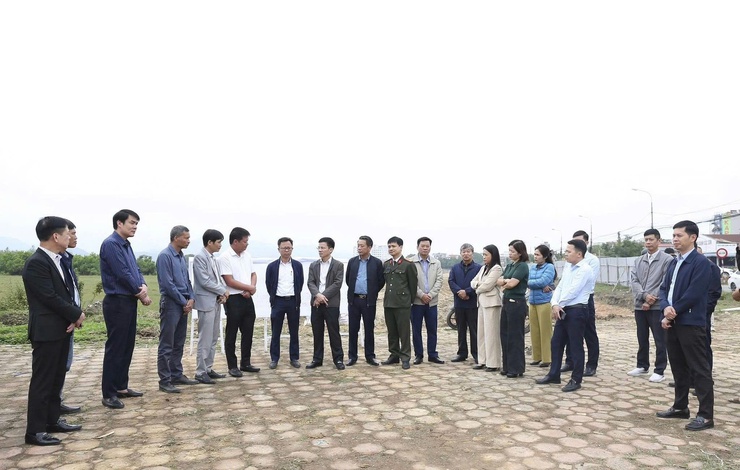 ĐẢNG ỦY XÃ SÓC SƠN TỔ CHỨC KIỂM TRA THỰC ĐỊA CÔNG TÁC GIẢI PHÓNG MẶT BẰNG DỰ ÁN NÂNG CẤP, MỞ RỘNG QUỐC LỘ 3- Ảnh 2.