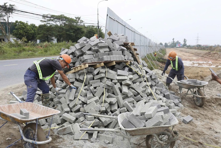 ĐẢNG ỦY XÃ SÓC SƠN TỔ CHỨC KIỂM TRA THỰC ĐỊA CÔNG TÁC GIẢI PHÓNG MẶT BẰNG DỰ ÁN NÂNG CẤP, MỞ RỘNG QUỐC LỘ 3- Ảnh 4.